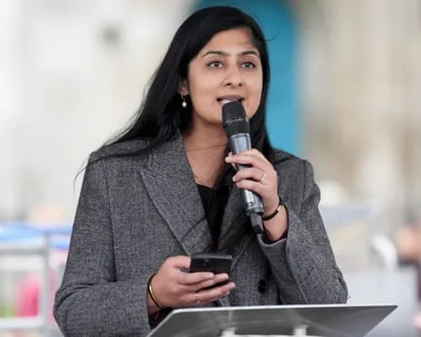 The Coventry South MP Seeks Advice From Libel Legal Experts Following Clash With Jeremy Corbyn Regarding Organization Funds